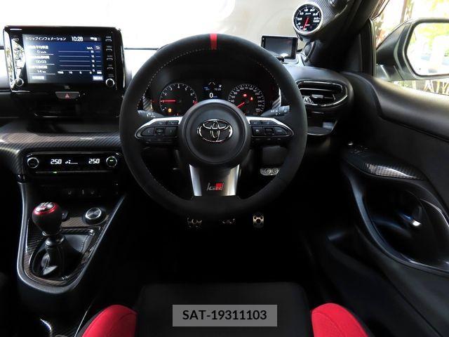 Toyota YARIS 2021-03 238635-21