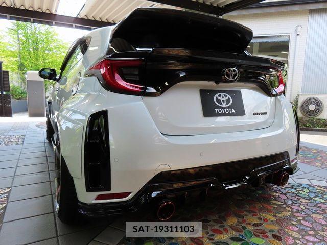 Toyota YARIS 2021-03 238635-6