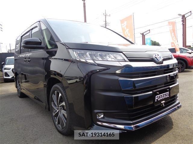 Toyota NOAH HYBRID 2022-07 332539-1
