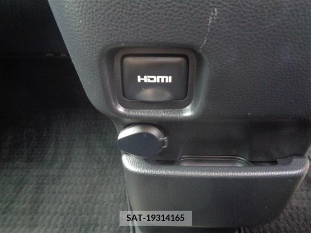 Toyota NOAH HYBRID 2022-07 332539-24