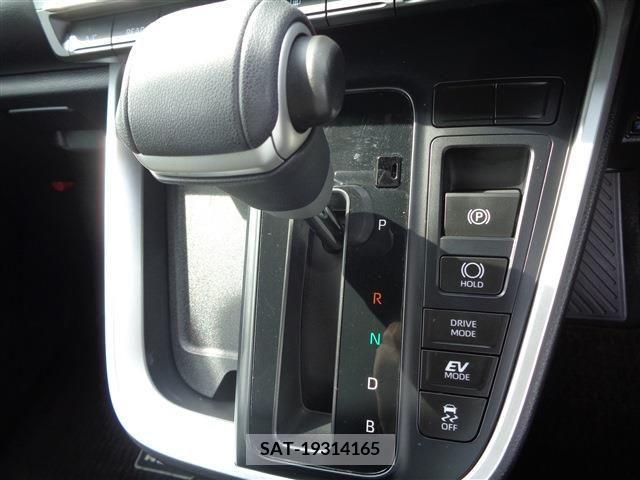 Toyota NOAH HYBRID 2022-07 332539-23