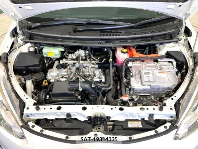 Toyota AQUA 2016-10 261896-18
