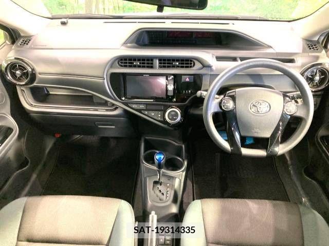 Toyota AQUA 2016-10 261896-1