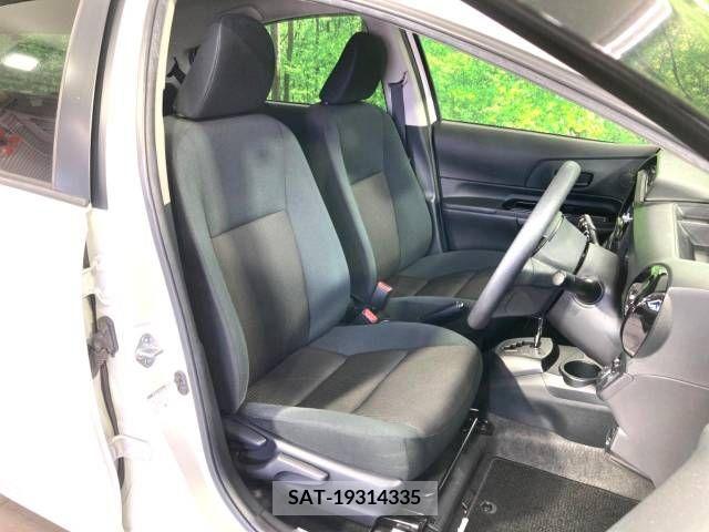 Toyota AQUA 2016-10 261896-8