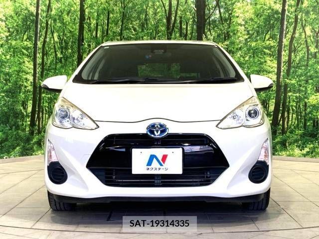 Toyota AQUA 2016-10 261896-14
