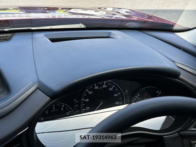 Mazda CX-30 2023-06 358511-11