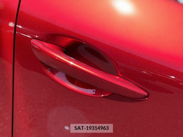 Mazda CX-30 2023-06 358511-21