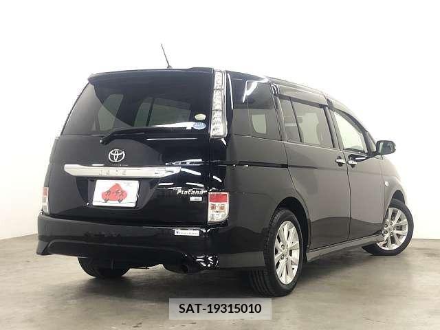Toyota ISIS 2011-10 274369-2