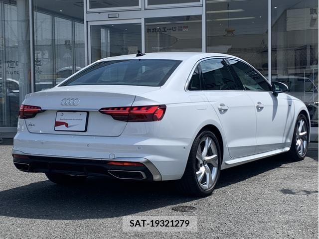 Audi A4 2021-11 292878-1