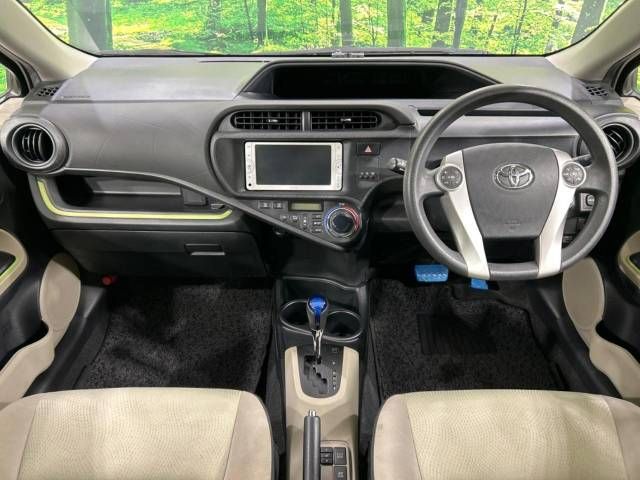 Toyota AQUA 2013-05 28727-1