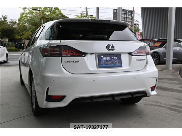 Lexus CT 2014-04 248148-2