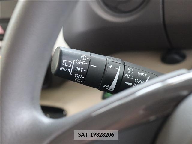 Honda N BOX 2017-09 278693-11