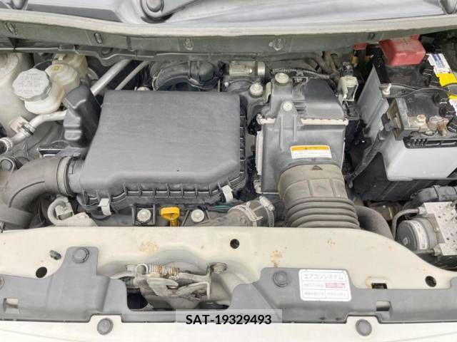 Suzuki SPACIA 2014-09 368476-18