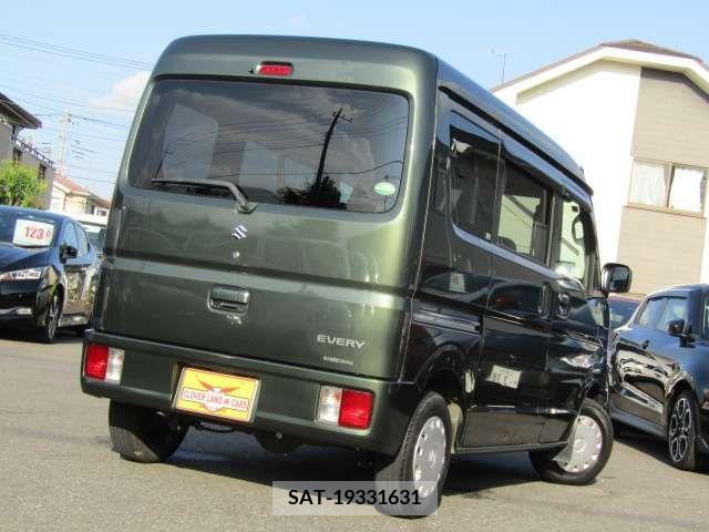 Suzuki EVERY 2019-09 359922-4
