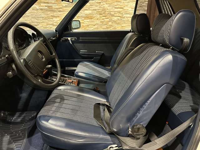 Mercedes Benz SLC 1979-03 10417-17