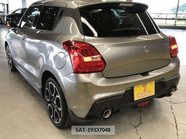 Suzuki SWIFT 2018-03 378045-10