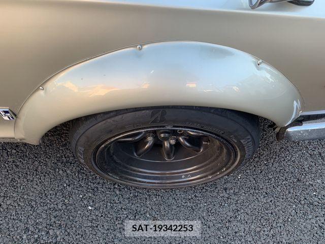 Nissan SKYLINE 1971-05 207360-13
