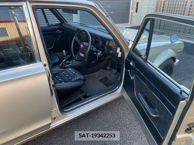 Nissan SKYLINE 1971-05 207360-17