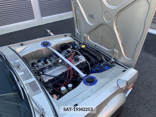 Nissan SKYLINE 1971-05 207360-8