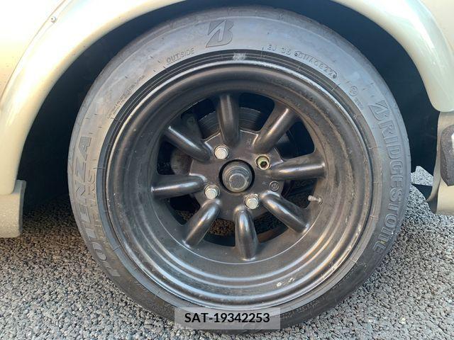 Nissan SKYLINE 1971-05 207360-10