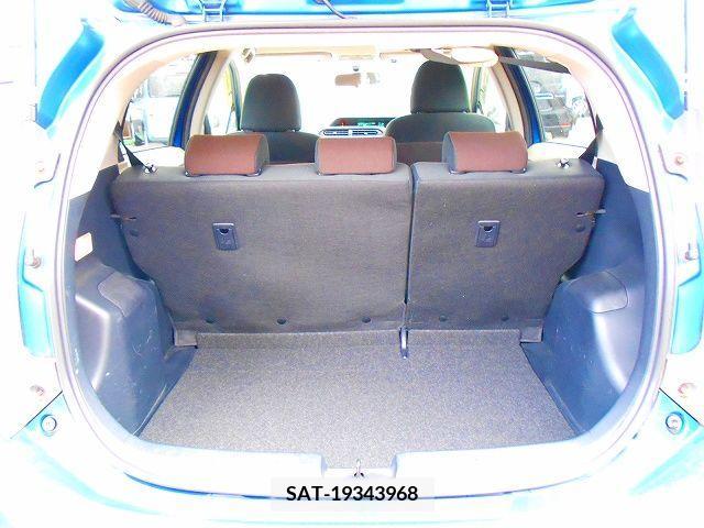Toyota AQUA 2012-02 236782-20