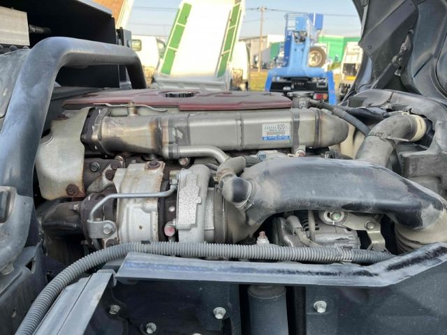 Hino DUTRO 2016-09 18200-25