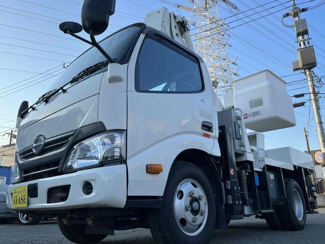 Hino DUTRO 2016-09 18200-0