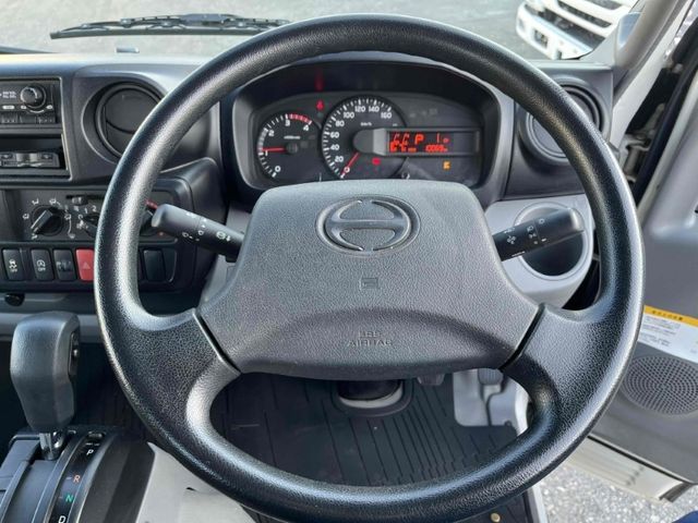 Hino DUTRO 2016-09 18200-20
