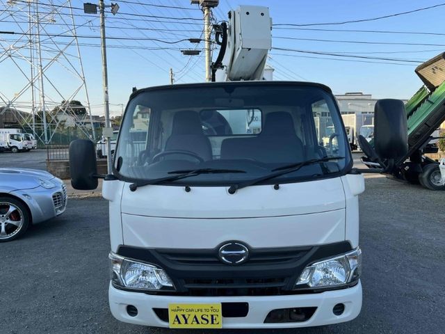 Hino DUTRO 2016-09 18200-1