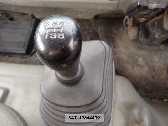 Hino DUTRO 2013-12 296680-8