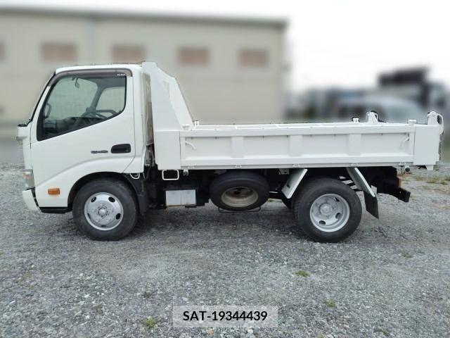 Hino DUTRO 2013-12 296680-14
