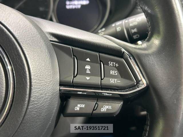 Mazda CX-8 2018-03 215651-6