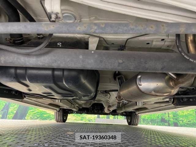 Nissan ROOX 2012-08 388450-19