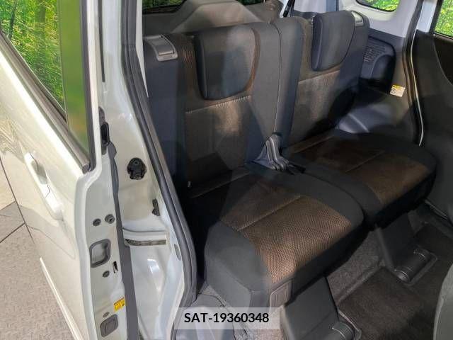Nissan ROOX 2012-08 388450-9