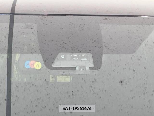 Toyota VOXY 2019-03 291455-2