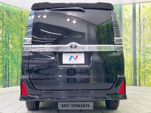 Toyota VOXY 2019-03 291455-16