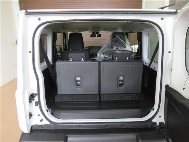 Suzuki JIMNY 2023-06 190406-15