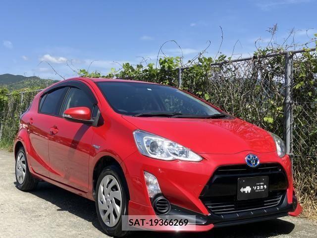 Toyota AQUA 2015-03 292054-0