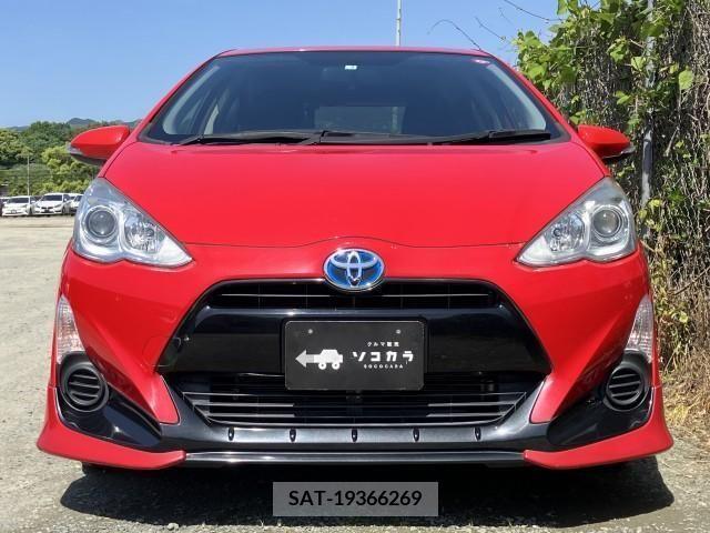 Toyota AQUA 2015-03 292054-3