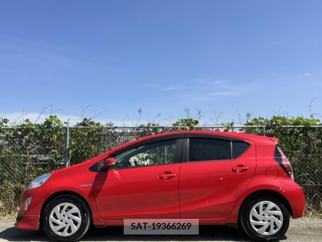Toyota AQUA 2015-03 292054-7