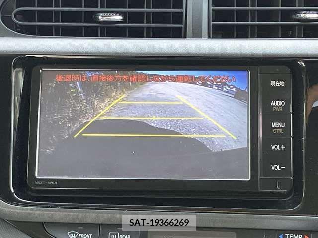 Toyota AQUA 2015-03 292054-11