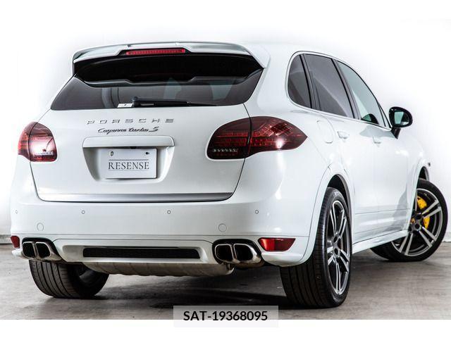 Porsche CAYENNE 2013-04 320060-2