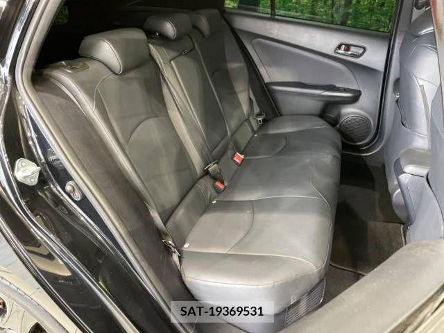 Toyota PRIUS 2021-05 281802-9