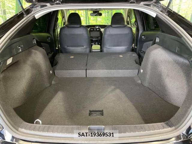 Toyota PRIUS 2021-05 281802-10