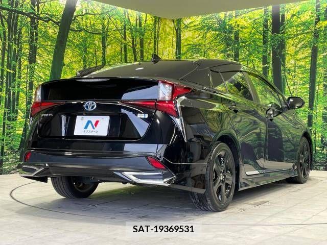 Toyota PRIUS 2021-05 281802-17