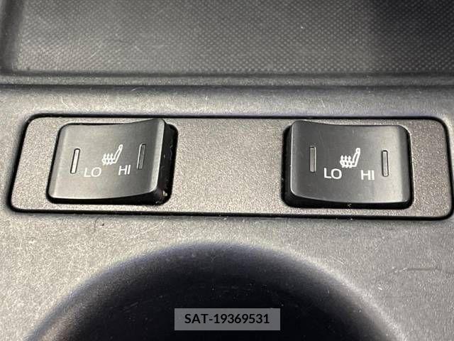 Toyota PRIUS 2021-05 281802-7