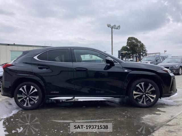 Lexus UX 2021-09 275924-6