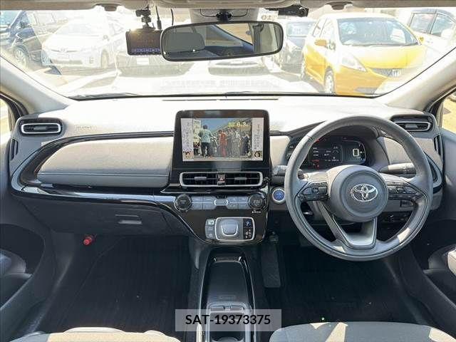 Toyota AQUA 2021-10 313386-1