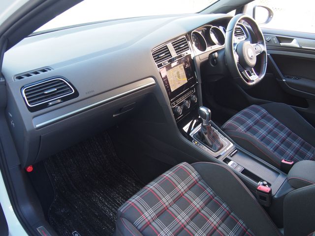 VolksWagen GOLF GTI 2017-11 183579-5