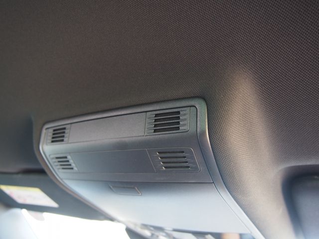 VolksWagen GOLF GTI 2017-11 183579-14